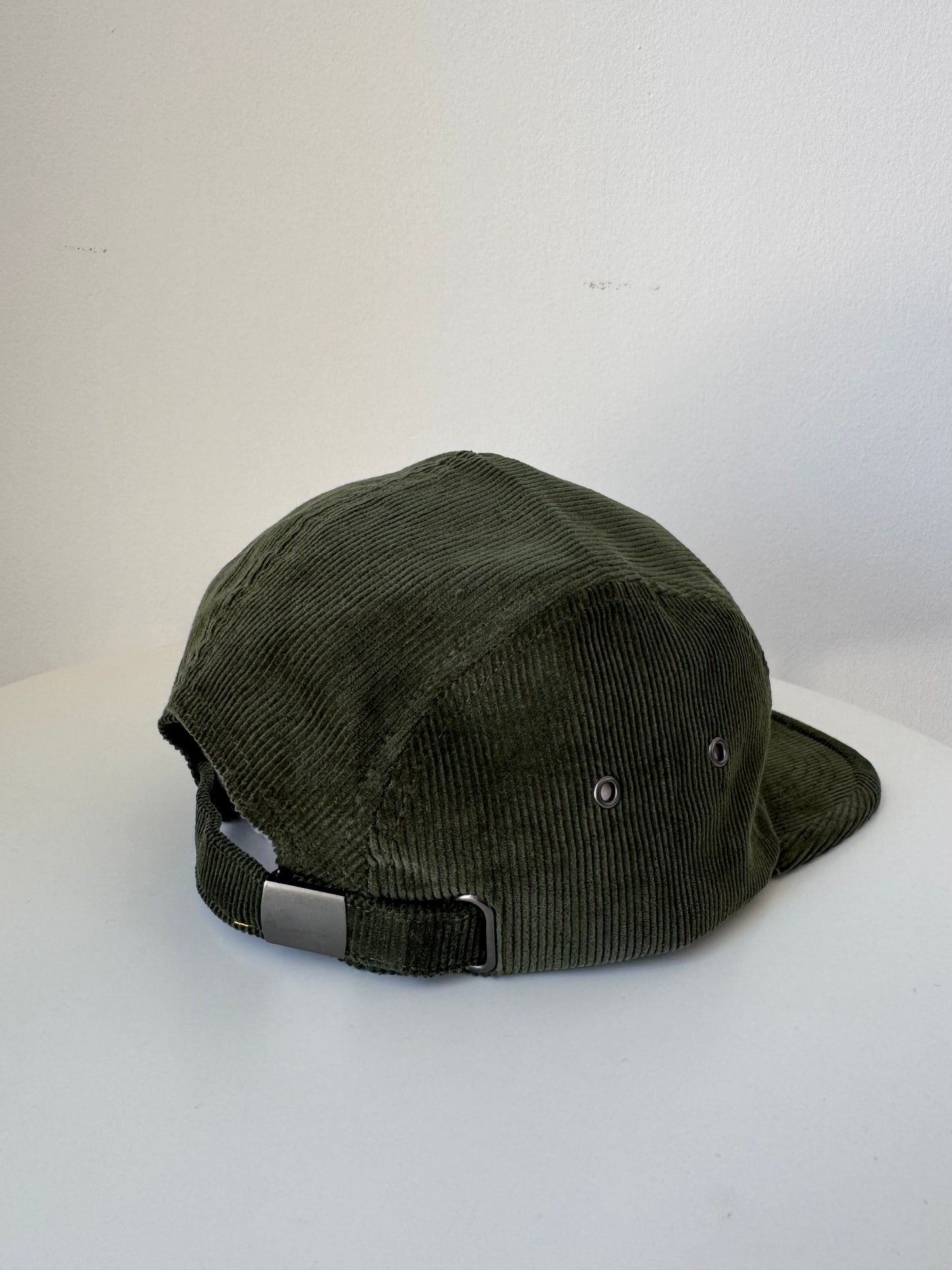 THE SWEET SPOT CLUB Organic Cord Camper Cap Boozy Green